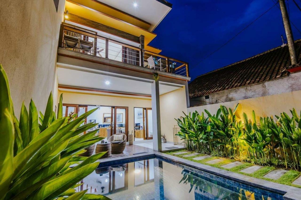 Secret Outlook Lembongan Villa Exterior photo